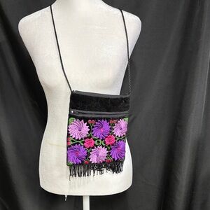 Elegant Floral Crossbody Bag with Fringe